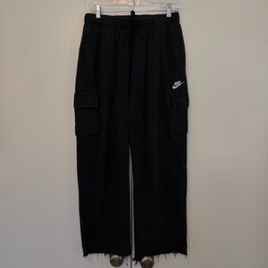 Nike Black Cropped Cargo Sweatpants